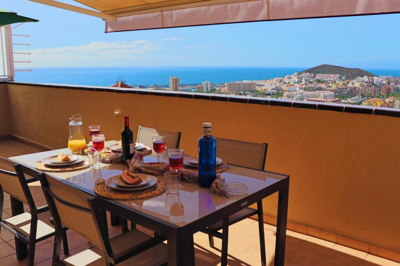 Appartement Sunset In The Heights Ocean View - Heated Pool à Los Cristianos  Extérieur photo