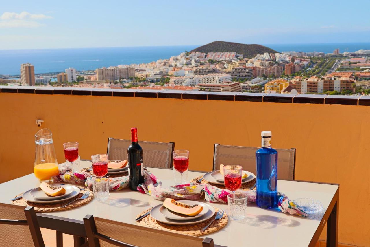 Appartement Sunset In The Heights Ocean View - Heated Pool à Los Cristianos  Extérieur photo